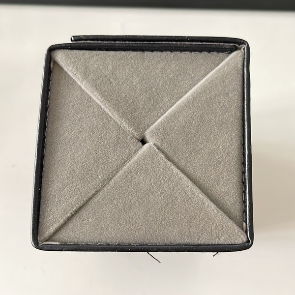 Travel / storage eyeglass/ sunglasses case - Picture 3 of 4